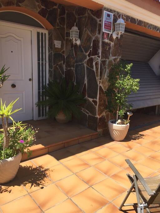 Entrance & garage