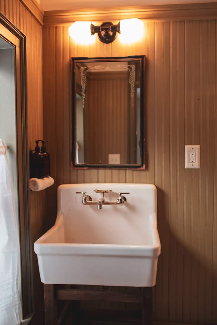 Sauna, Cheminée, Douche à effet de pluie, brasserie, randonnée Accord