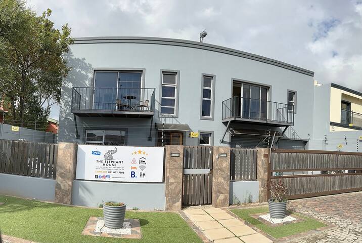 The Elephant House gallery image 4