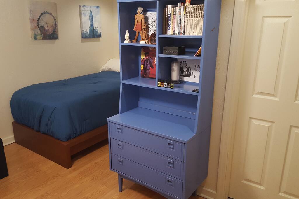 Dresser for your use