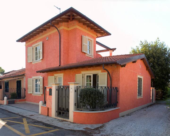 Casina Rossa Forte dei Marmi case in affitto a Forte dei Marmi