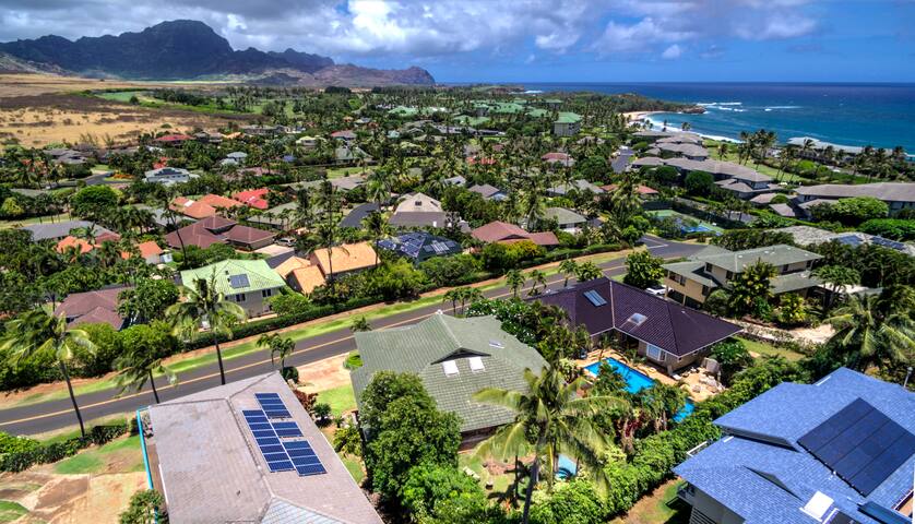 Fantastic Views and Walk to Beaches gallery image 3