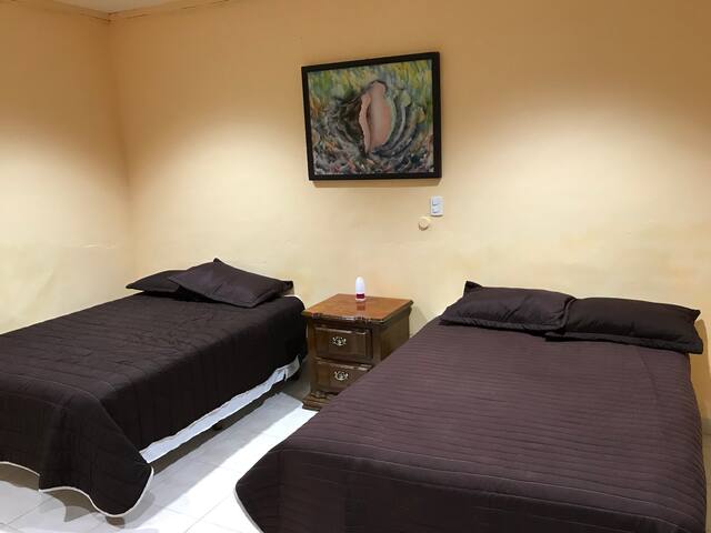 El quinto Sol a Una cuadra del Malecón zona centro