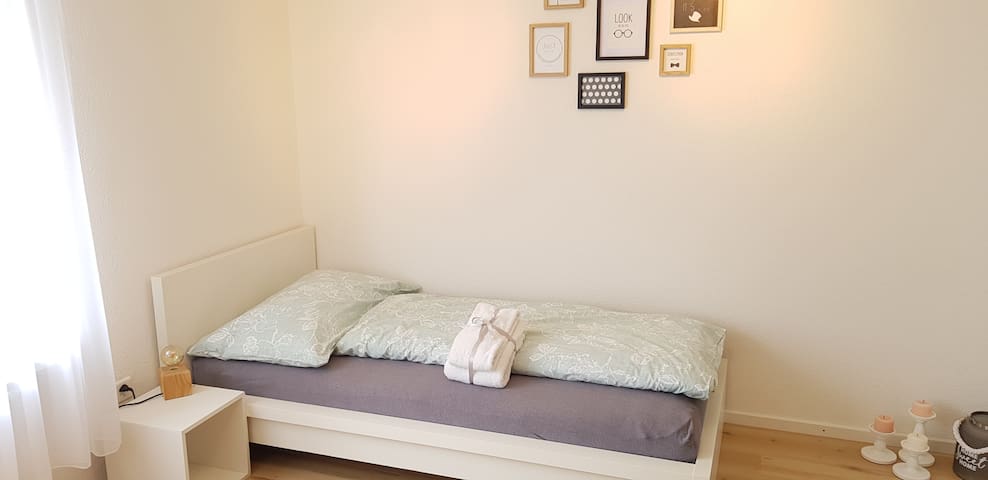 Zimmer mit Bad in Schänis