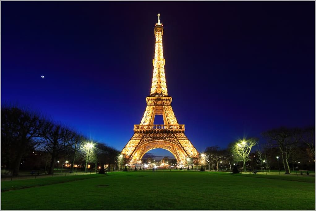 Tour Eiffel à 20 mn en voiture