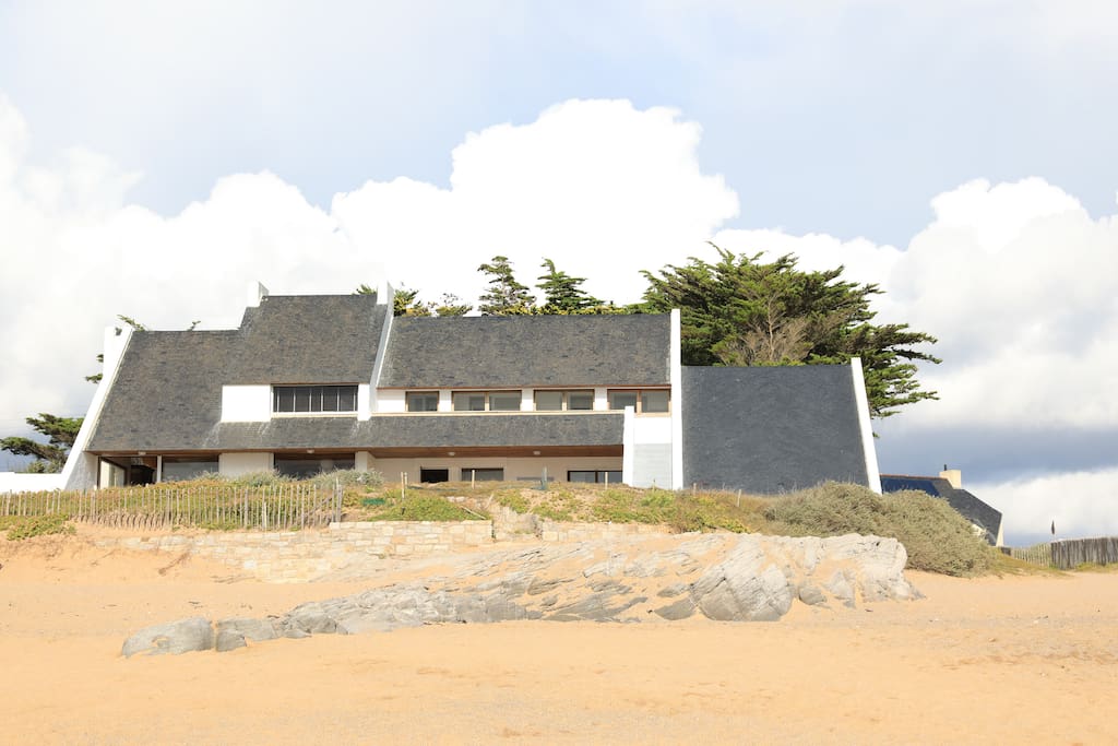 Grande maison sur la plage
