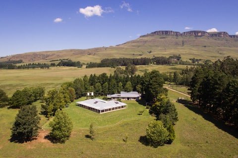 Mountain View Ranch - luxurious farm lodge