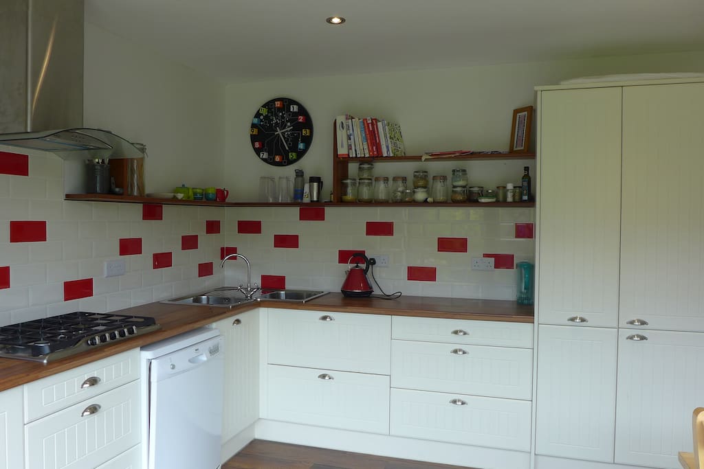 Fully furnished kitchen