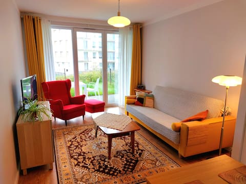Top performing Airbnb: Live like a local. Hanging Gardens apartment. in Jasień