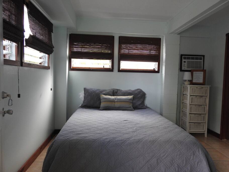 Queen size bed