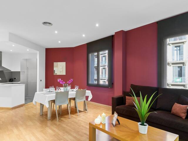 Family apartment near Barcelona´s main square gallery image 2