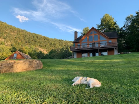 Chalet on a Hill w/ Mountain & Lake View, Hot Tub