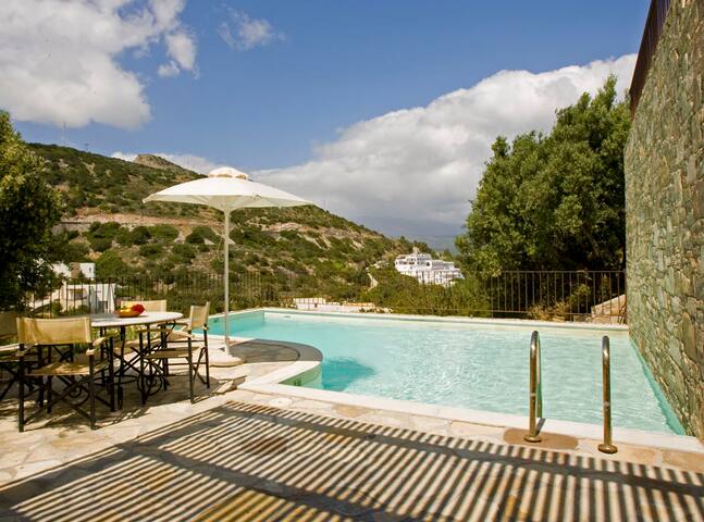 Villa Daphne, Istron, 2 bedrooms gallery image 3