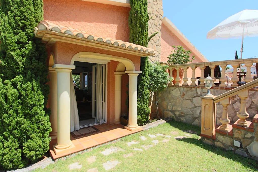Entrada a la casa. Home entrance