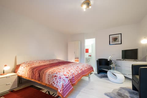 Studio in a villa „ Between the Lakes “