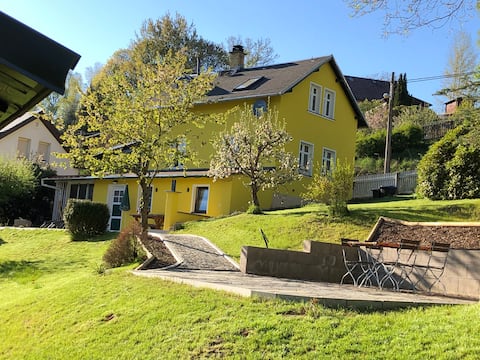 Beliebte Airbnb-Anzeige: Sandy vacation home with sauna and hot tub in Vogtlandkreis