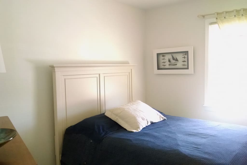 Guest room with full size bed