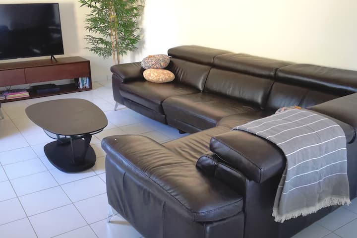 Quiet & Spacious Villa - 3 bedrooms – Close to the Sea & Royan