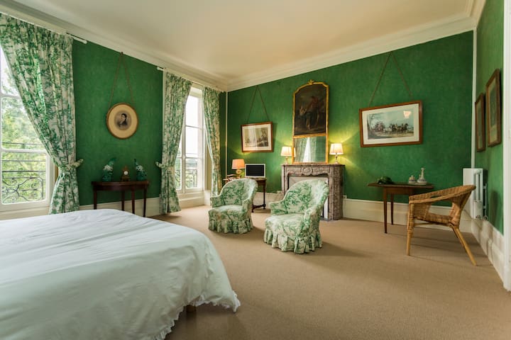 Petit Ecrin sur le Jardin Public