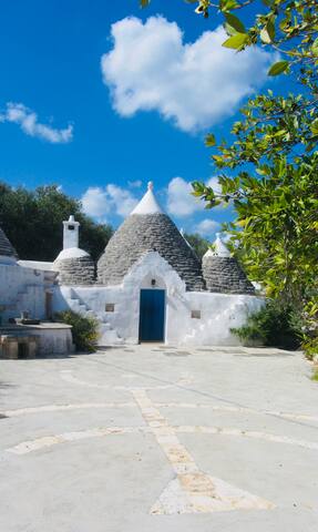 Tre Mondi Piccolo gallery image 3