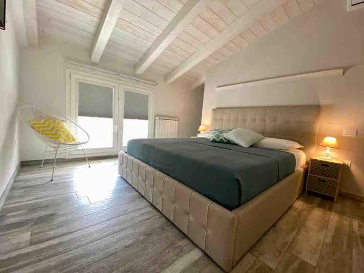 摄像头1 “La Marina”