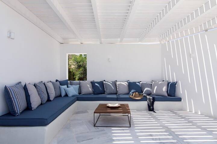 Daphne House, Antiparos gallery image 4