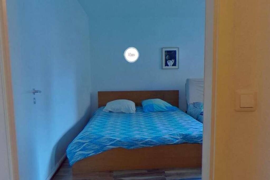 King bed for 1-2 guests