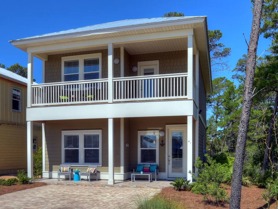 Welcome to Dreamwaves in Santa Rosa Beach, FL!
