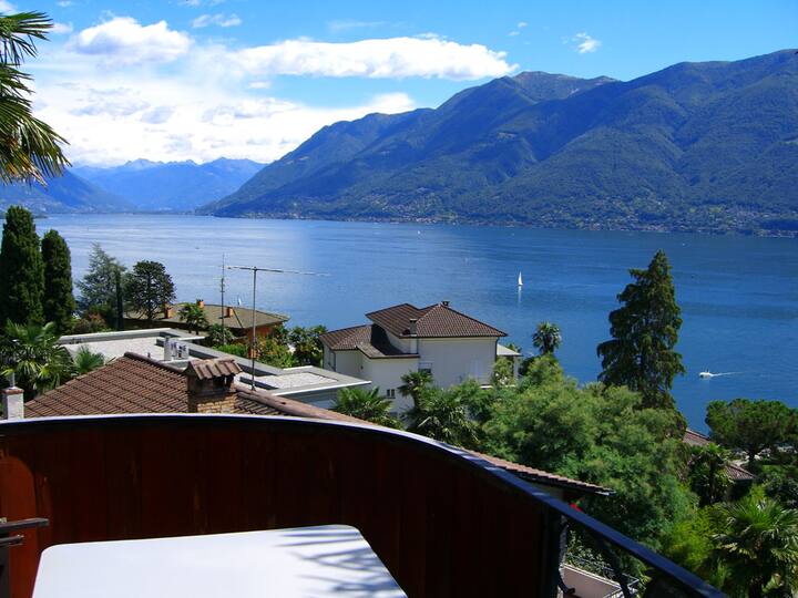 casa rustica - upper floor / pool - Häuschen zur Miete in Brissago