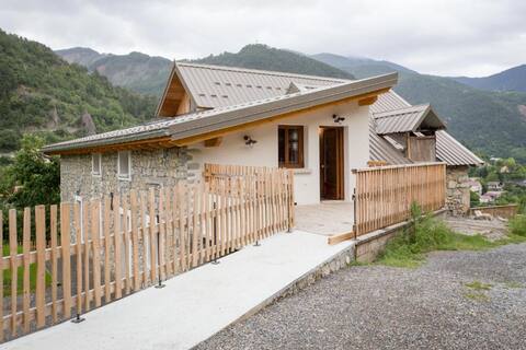 Gîtes À La Ferme Dela Le Var: Three Bedrooms