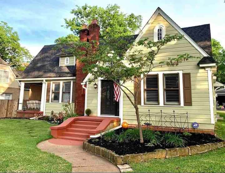 Palestine Vacation Rentals & Homes Texas, United States Airbnb