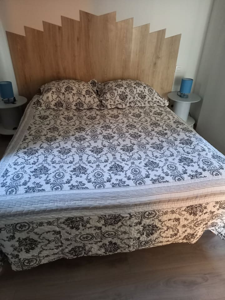СПАЛНЯ 
EN 190 CM
