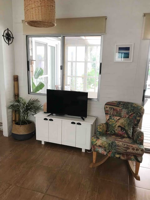 Anuncio de Airbnb popular: House with a beautiful garden in La Barra, El Tesoro en El Tesoro
