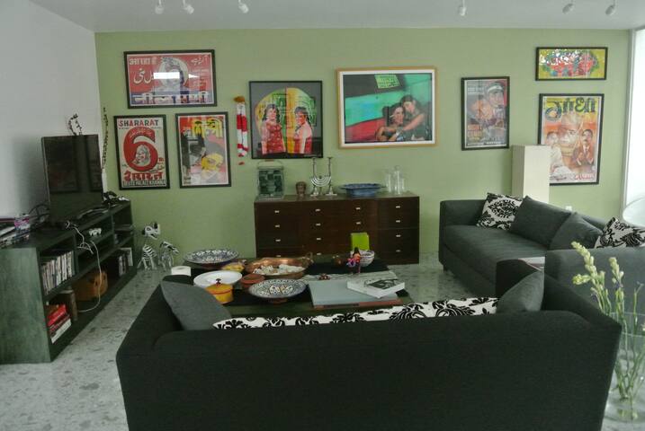 Beautiful designer artists home.. gallery image 3