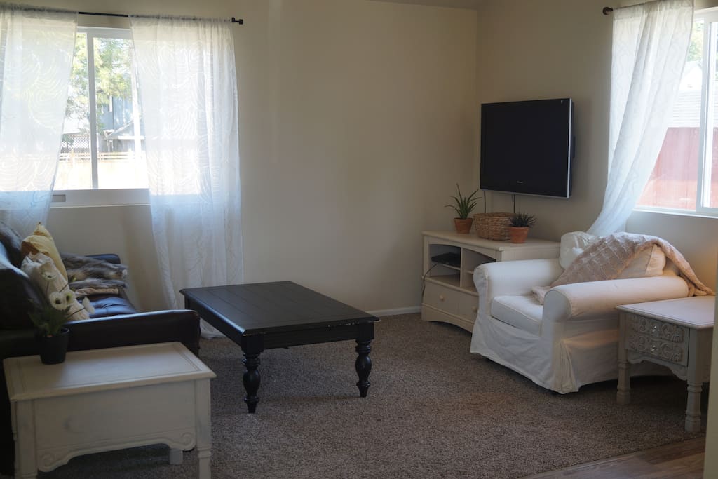Great room with TV/ Cable