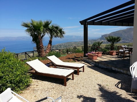 Proprietà Airbnb di successo: Villa Scopello view, relaxation, and privacy at Maria's place a Castellammare Del Golfo