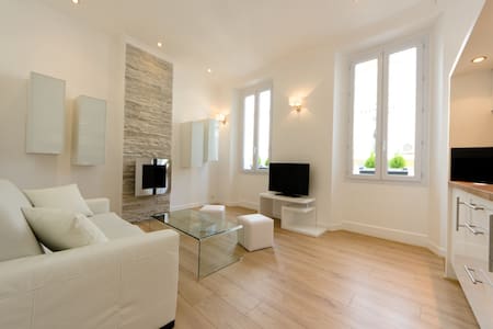 Design Flat 2min of the Beach !!!