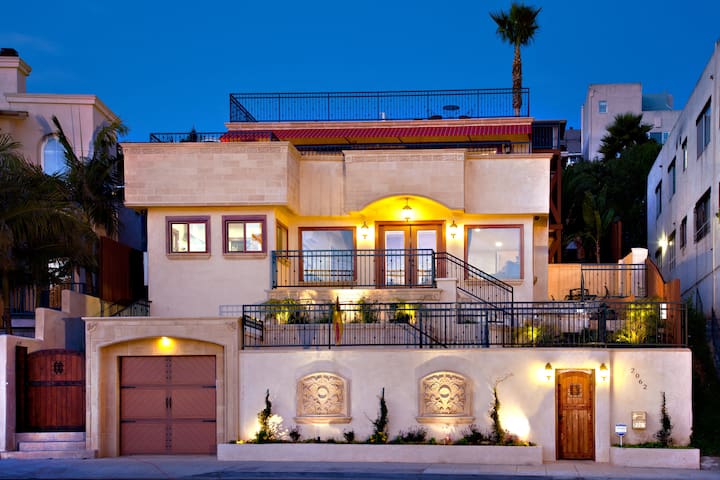 Stunning Views | Rooftop Vista, Pool & Spa