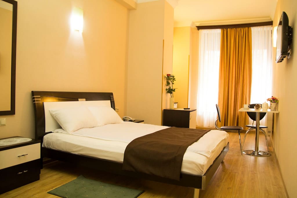 One large bed room