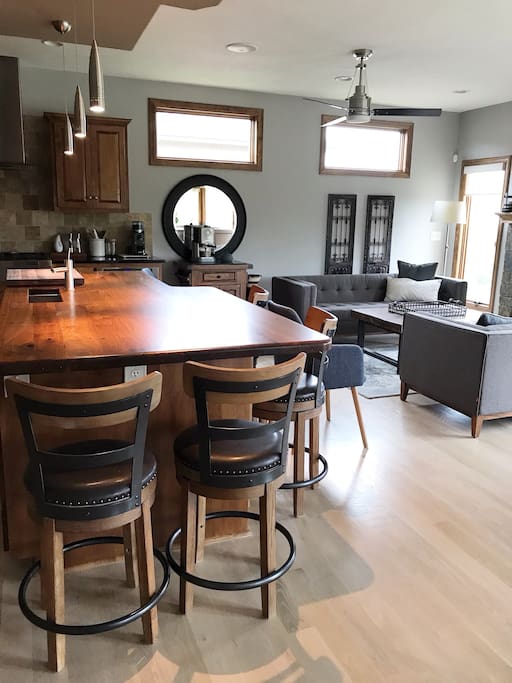 Beautiful eating chef's kitchen with hearth room.