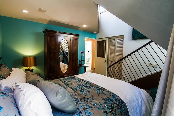 Ocean View Designer Home gallery image 2