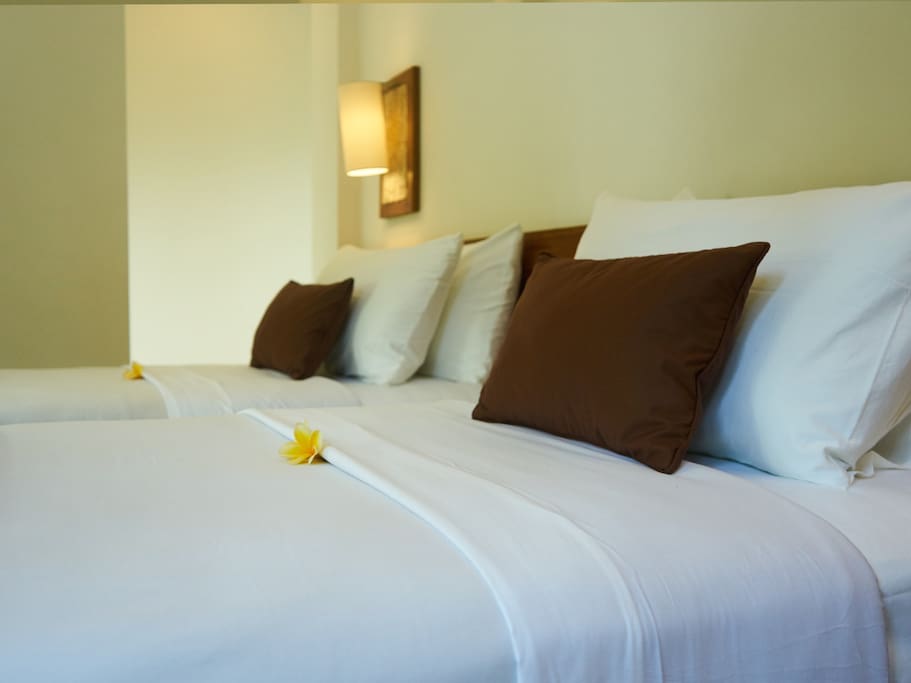 Double bed
Twin