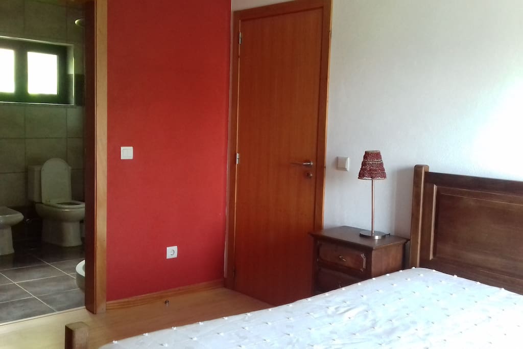 Quarto "Vinhal"