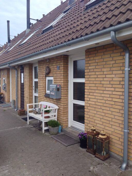 House from the front (townhouse)