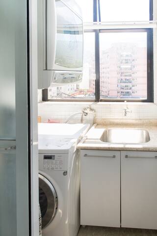 Leblon Double Service gallery image 3