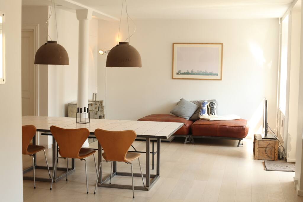 Luxury Center City Apt w. Balcony Apartments for Rent in Copenhagen
