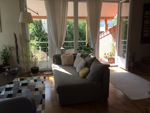 LARGE HOUSE 10 MN FROM PARIS