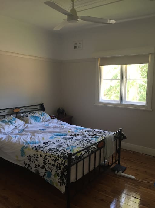 Guest bedroom