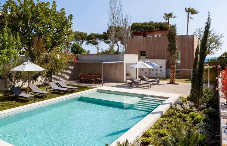La Roca House by the sea ETV/64161