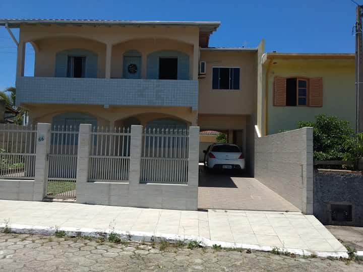Apartamento A 200 Metros De La Playa En Imbituba, Sc. - Imbituba
